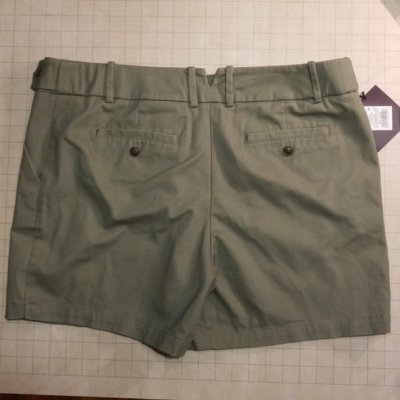 NWT Ava &Viv Midi Chino Bermuda Shorts - Picture 2 of 5